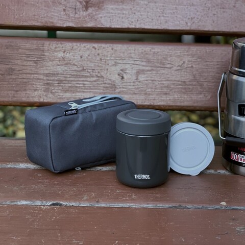 Термос для еды Thermos JBY-550 с 2 контейнерами (300+250 мл) в чехле 373892 от прозводителя Thermos