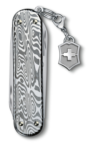 Нож-брелок Victorinox Classic Brilliant Damast, 58 мм, 5 функций, серебристый 0.6221.34 от прозводителя Victorinox